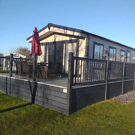 Superior 6 Berth Holiday Home In Suffolk Сексмендем Екстер'єр фото
