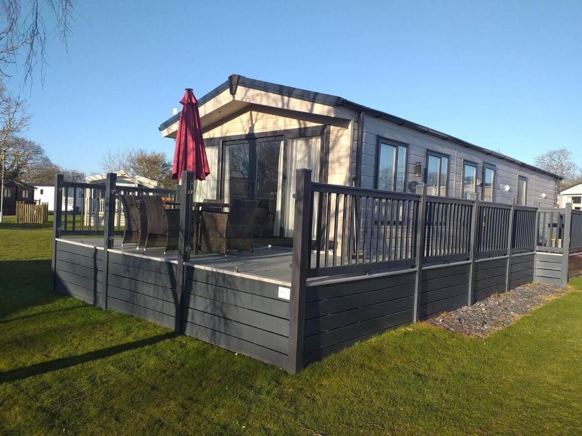 Superior 6 Berth Holiday Home In Suffolk Сексмендем Екстер'єр фото