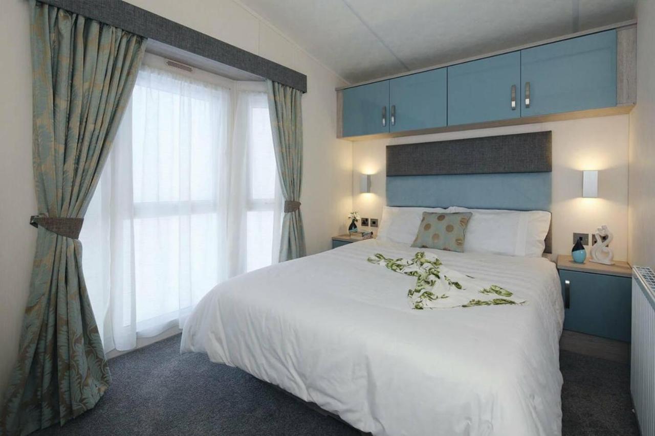 Superior 6 Berth Holiday Home In Suffolk Сексмендем Екстер'єр фото