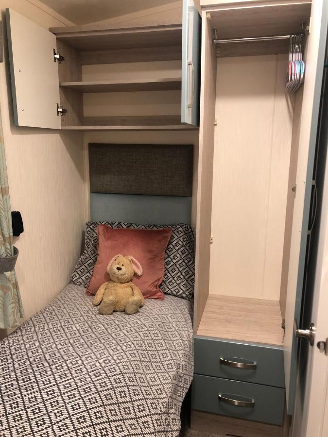 Superior 6 Berth Holiday Home In Suffolk Сексмендем Екстер'єр фото