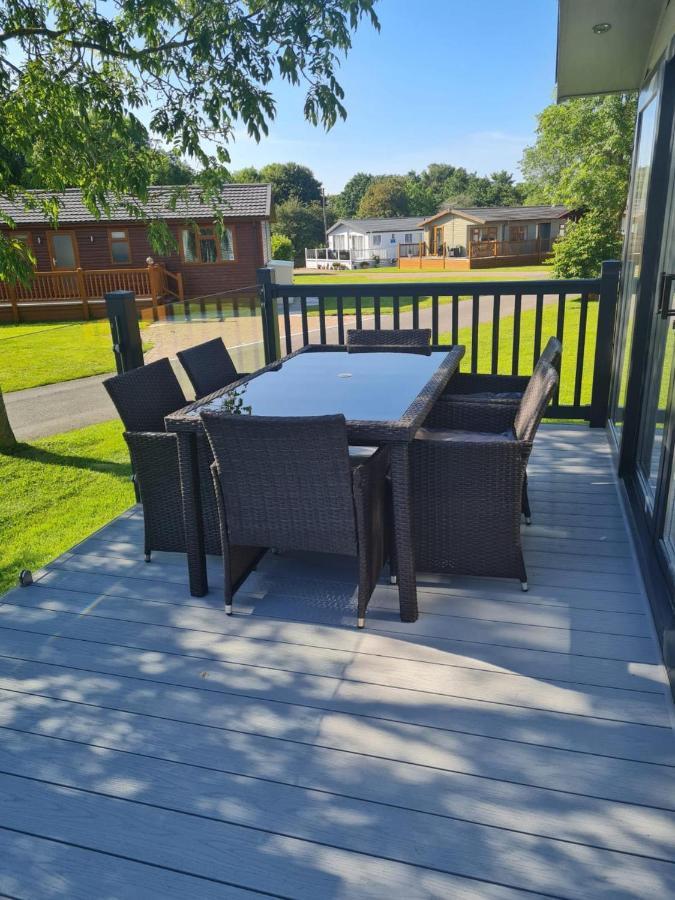 Superior 6 Berth Holiday Home In Suffolk Сексмендем Екстер'єр фото